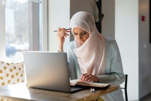 أفضل لابتوبات للطلاب في السعودية 2026.